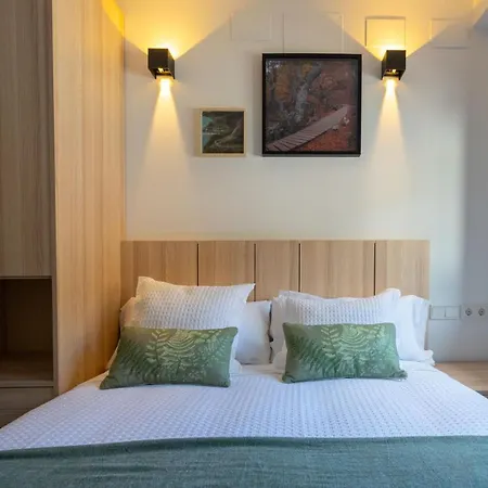 Cuatro Estaciones La Pola de Gordon