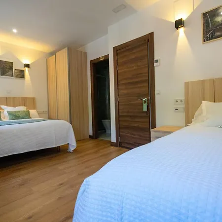 Cuatro Estaciones La Pola de Gordon